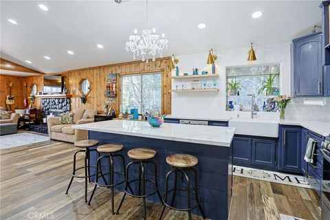 Tiny photo for 23095 Hemlock Ln, Crestline, CA 92325 (MLS # OC26049575)