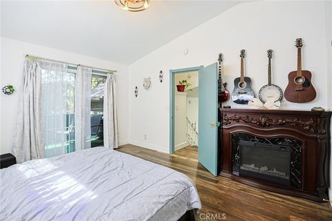 Tiny photo for 23095 Hemlock Ln, Crestline, CA 92325 (MLS # OC26049575)