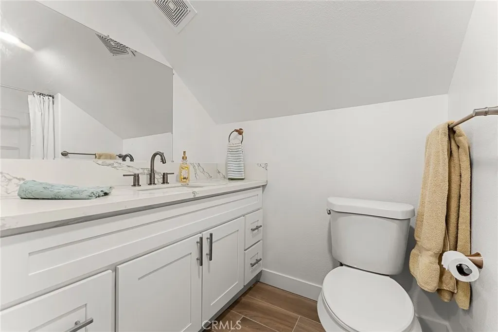 Riverside, California 92501, United States, 4 Bedrooms Bedrooms, ,3 BathroomsBathrooms,Residential,Active,221123