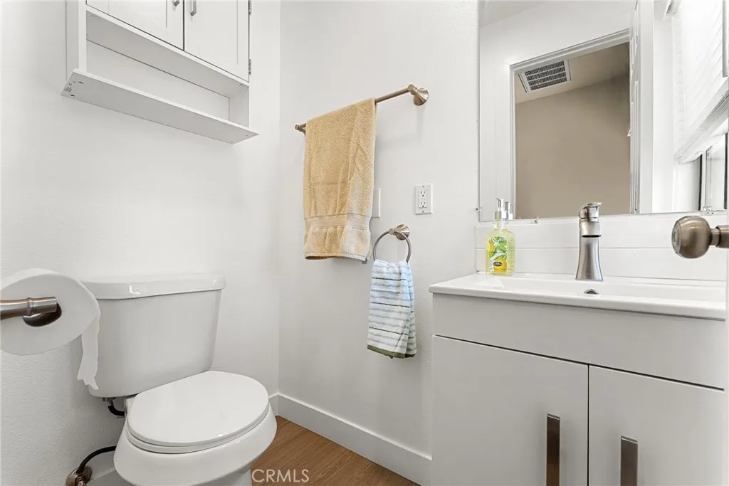 Riverside, California 92501, United States, 4 Bedrooms Bedrooms, ,3 BathroomsBathrooms,Residential,Active,221123