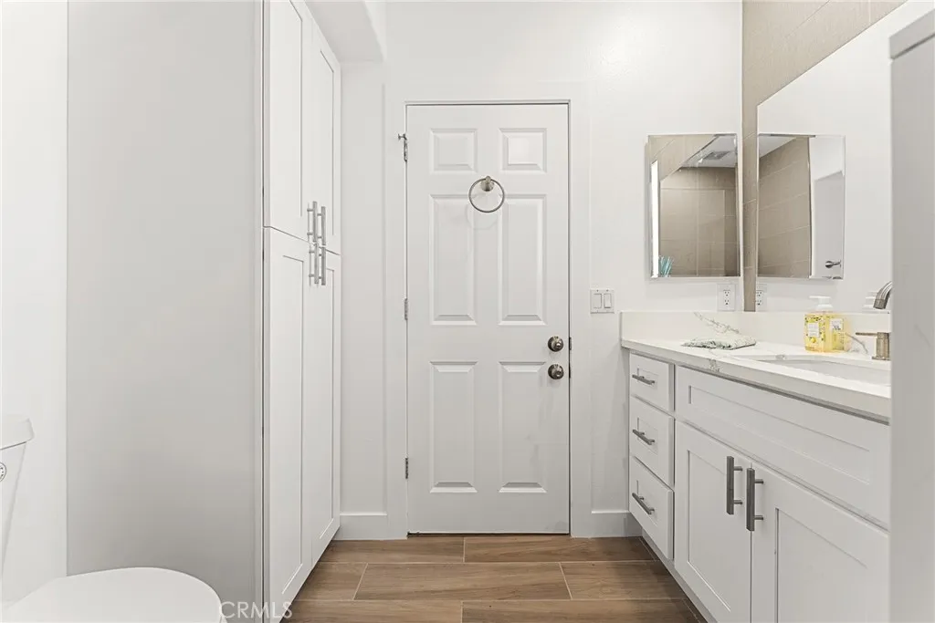 Riverside, California 92501, United States, 4 Bedrooms Bedrooms, ,3 BathroomsBathrooms,Residential,Active,221123