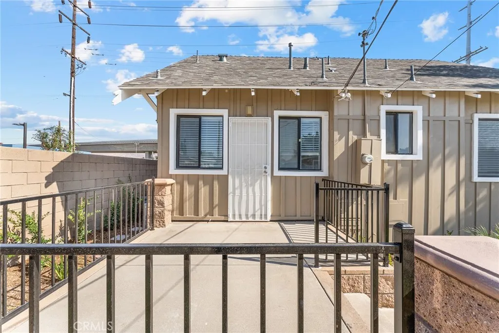 Riverside, California 92501, United States, 4 Bedrooms Bedrooms, ,3 BathroomsBathrooms,Residential,Active,221123