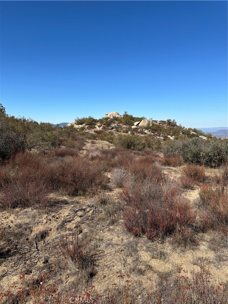 Gentle rolling to hilly 18.20 acres with breathtaking views of entire valley, perfect for custom/manufactured home with airplane like views. For adult entertainment you are close to Cahuilla Casino, Pechanga Casino, Pala Casino, Soboba Casino, also close to diamond Valley Lake, Vail Lake, Lake Skinner.