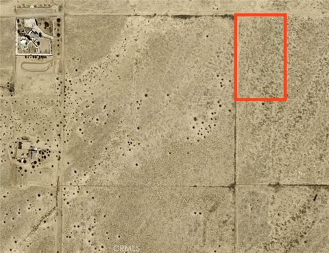 Photo of 0 4th Street S, Joshua Tree, CA 92252 (MLS # OC25122985)