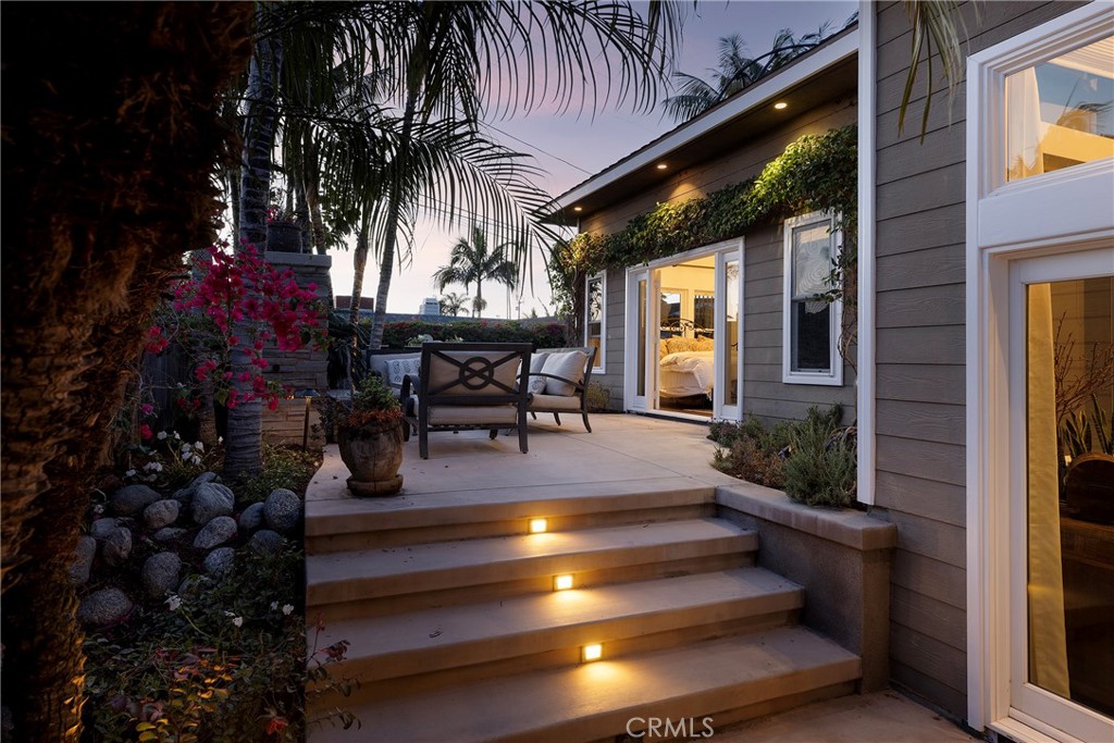 130 W Avenida San Antonio