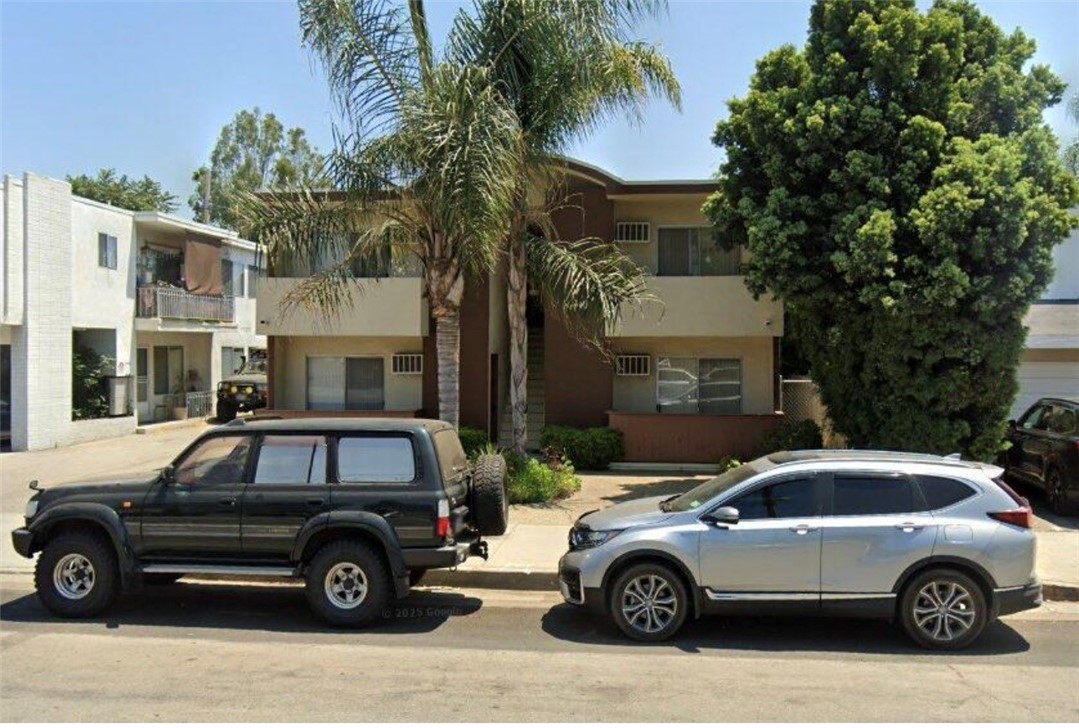 Need a place to call home? Come in and take a load off your mind in this 1 bedroom 1 bathroom in Sherman Oaks- it awaits you. Small quiet building in Prime Sherman Oaks, located near Ventura Blvd, Whole Foods, Fashion Square and minutes away from the 101 and 405 freeways. Featuring spacious living room, dining area that opens to the balcony, fully equipped white kitchen with window. Freshly painted, completely redone, new appliances, recessed lighting throughout the unit, wood plank flooring, in-unit washer and dryer in closure, three A/C units for flexible cooling, generous closet space and storage, with covered parking. Comfortable and convenience is the name of the games.