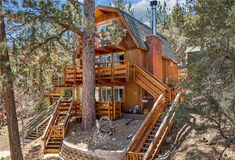 Photo of 108 W Aeroplane Boulevard, Big Bear City, CA 92314 (MLS # IG26075999)