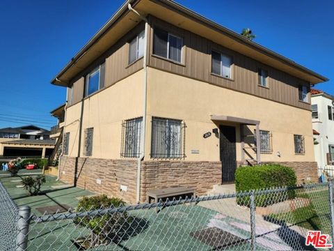 Photo of 3305 W 21st Street #6, Los Angeles, CA 90018 (MLS # 25579525)