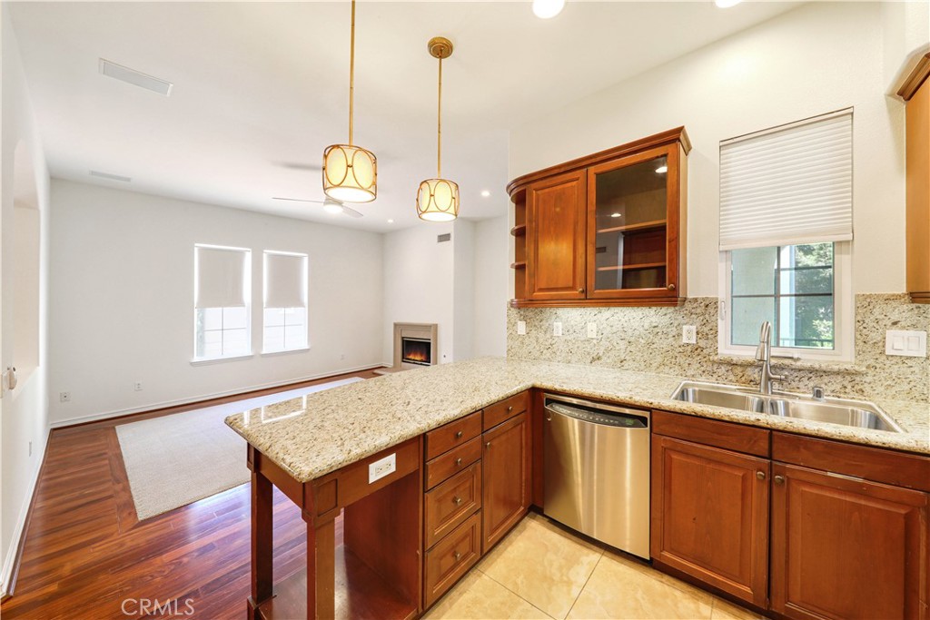 Verona (VERO) - Residential Lease