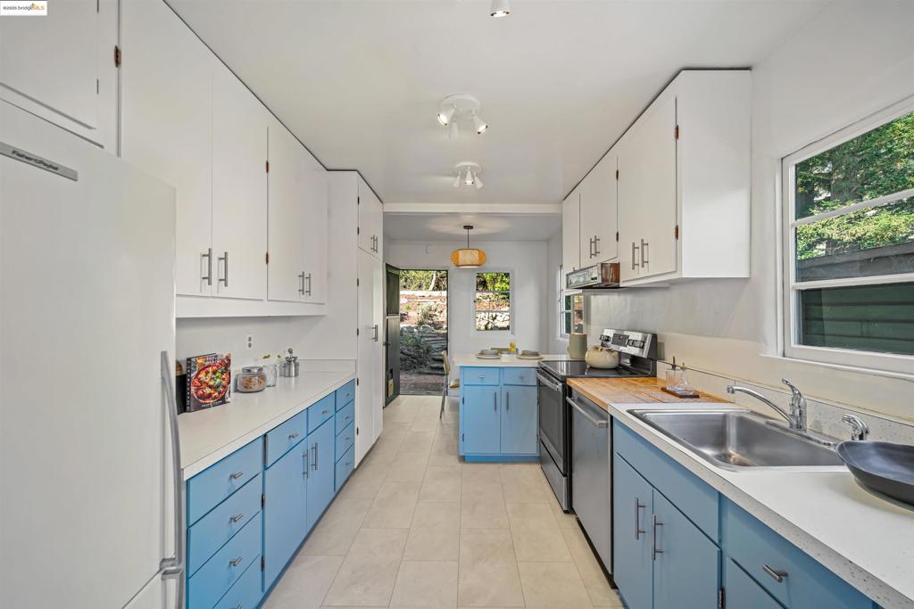 BERKELEY HILLS - Residential