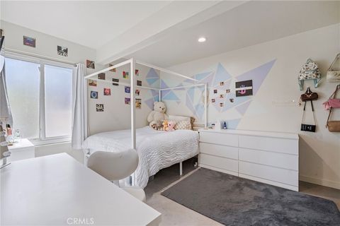 Tiny photo for 7026 Middlesbury Ridge Cir, West Hills, CA 91307 (MLS # OC26044256)