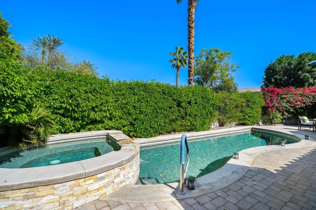 118 Mission Lake Way
