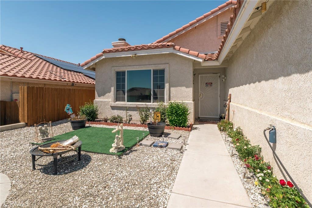 Photo of 17608 Electra DR, Victorville, CA 92395 (MLS # HD26162534)