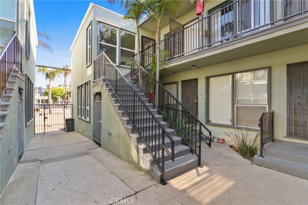 436 Cedar Avenue 15