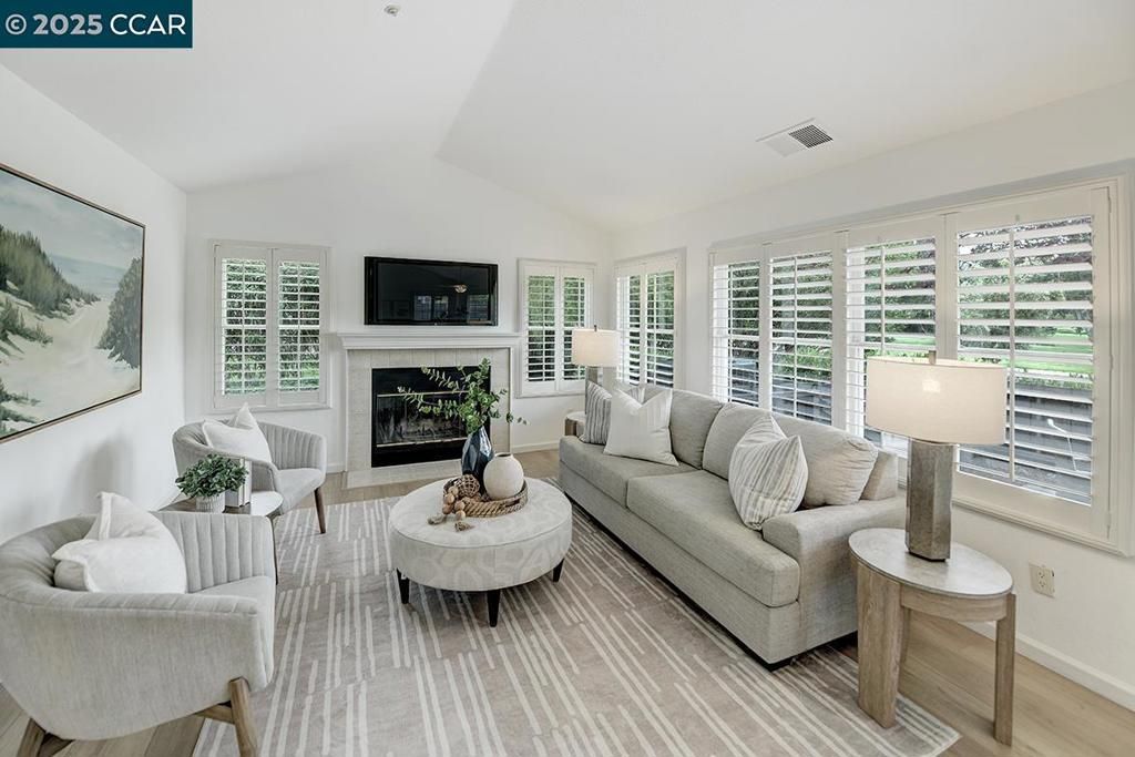 listing image 130720820451169837295