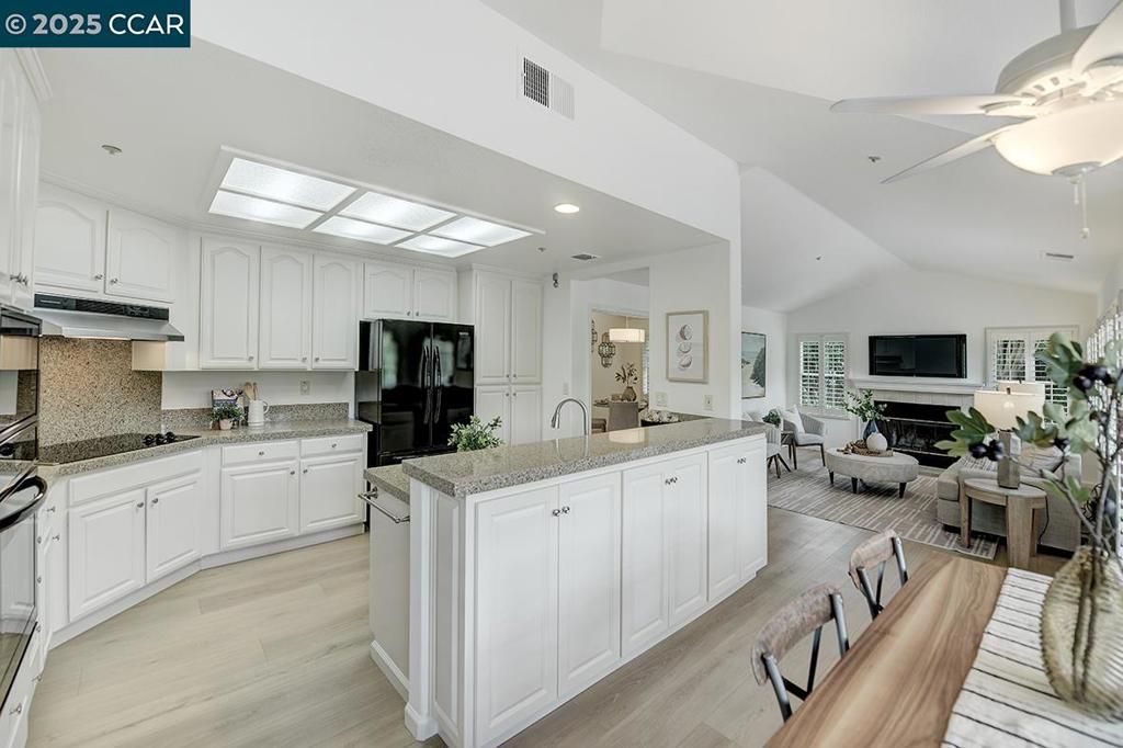 listing image 130723483347202920126