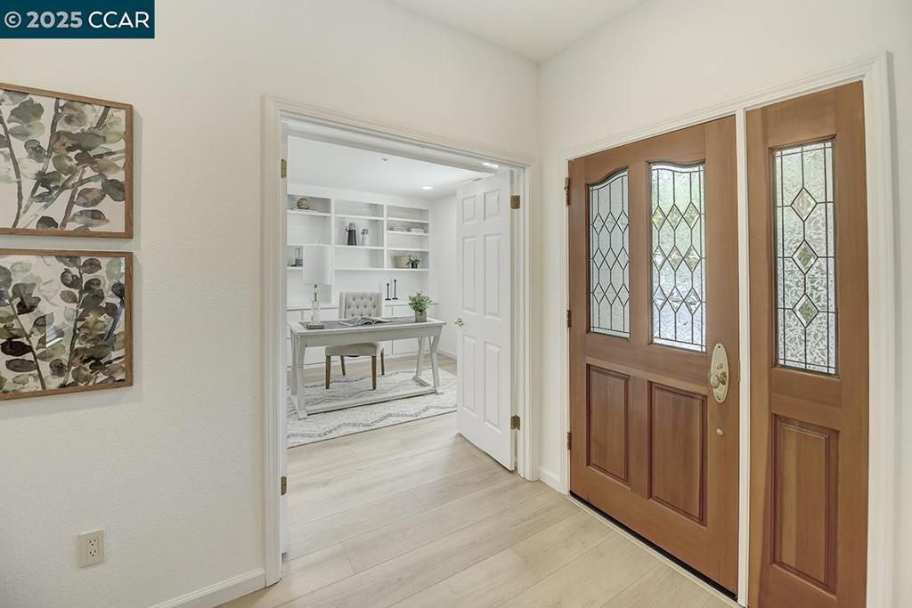 listing image 130729143025866315839