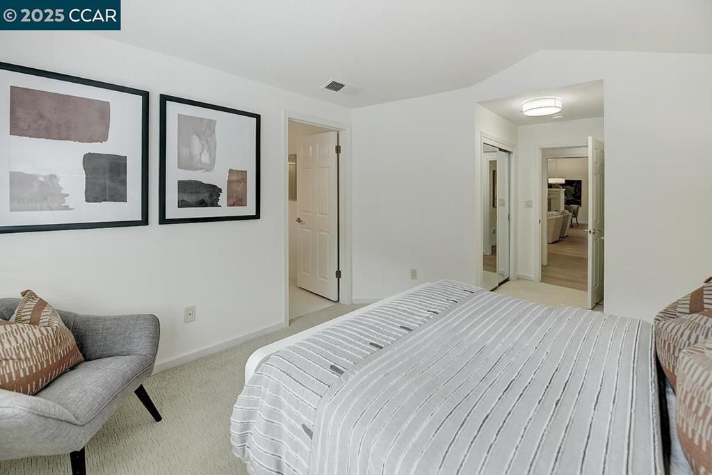 listing image 130723633846513418675