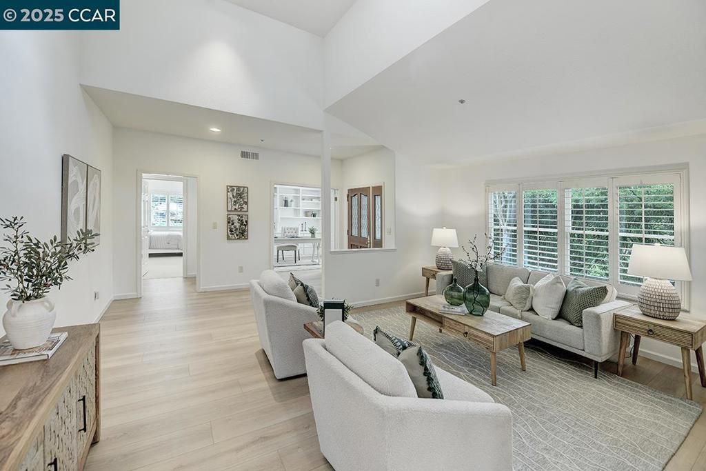 listing image 130722508179921487742