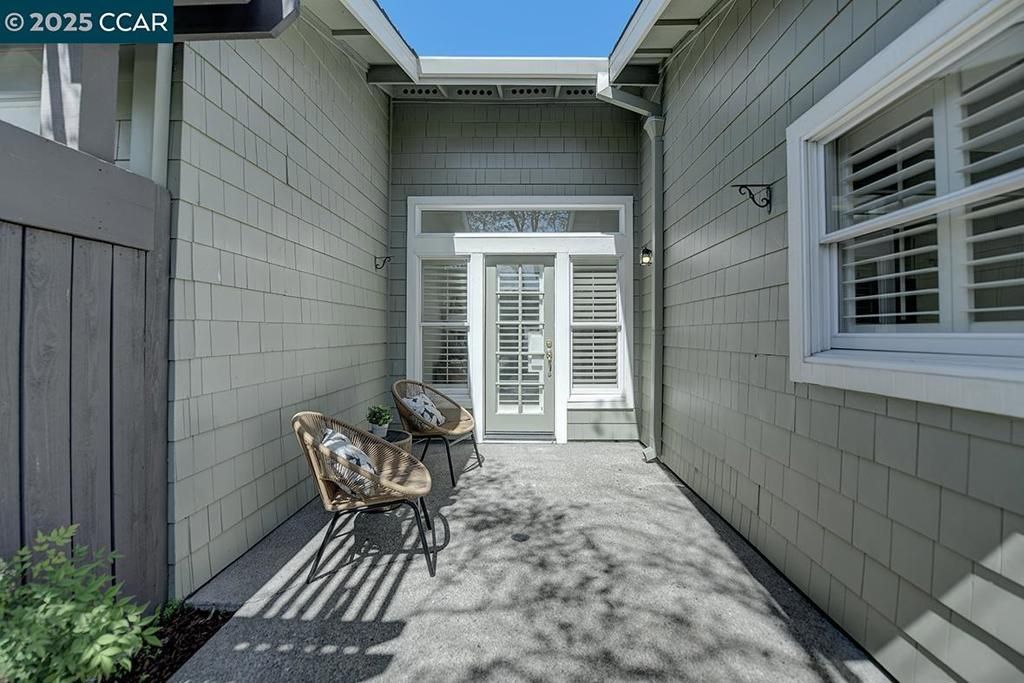 listing image 130725387871547646389