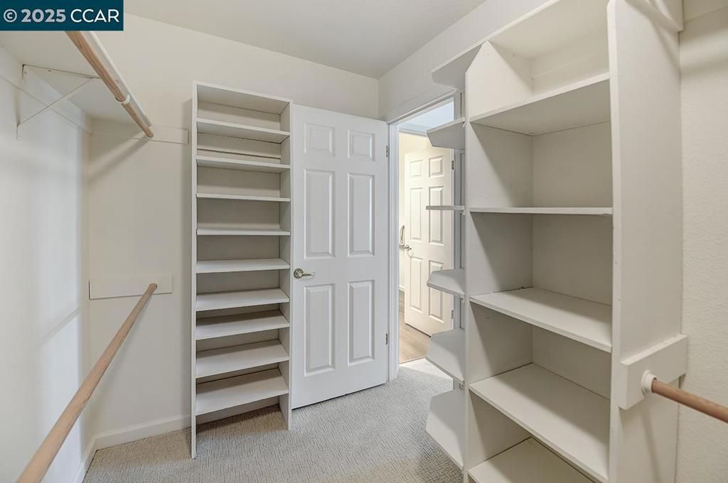 listing image 130729130029027400110