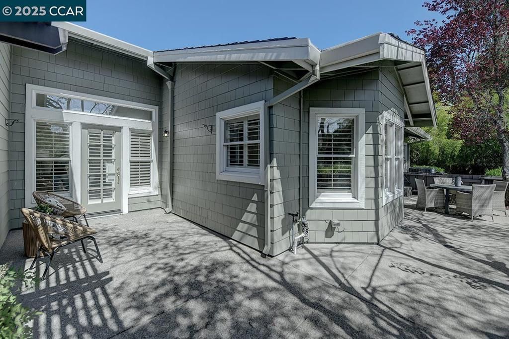 listing image 130725430401970700684