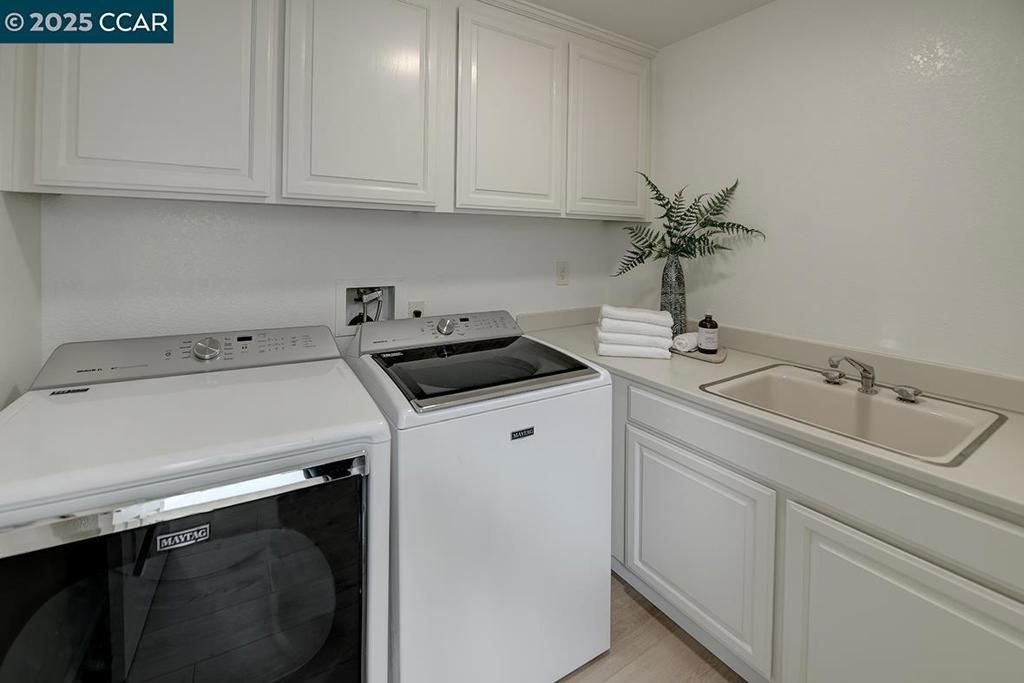 listing image 130721564076591303564