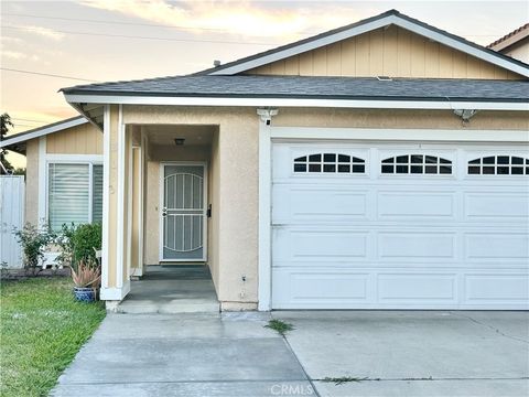 18113 Elaine Avenue Artesia CA 90701