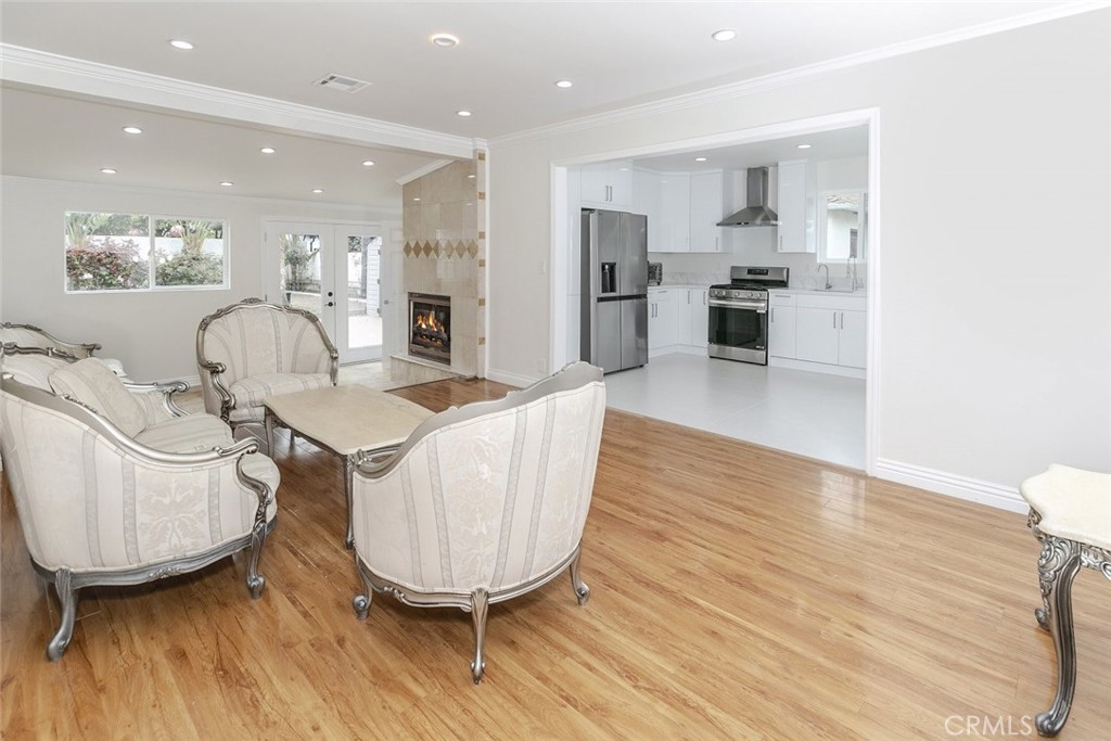 Properties 3 7940 Stansbury Avenue