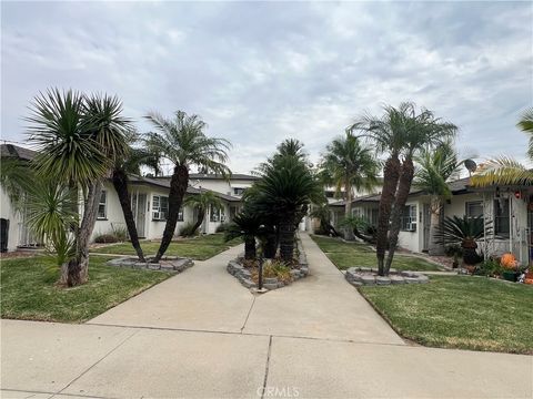 Photo of 670 S 2nd Avenue #1/2, Covina, CA 91723 (MLS # WS25260240)