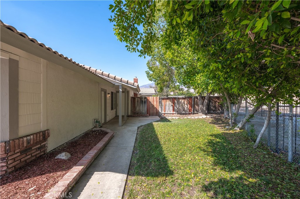 27394 Rustic Lane