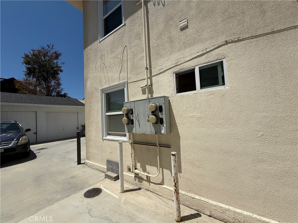 3049 S Pacific Avenue