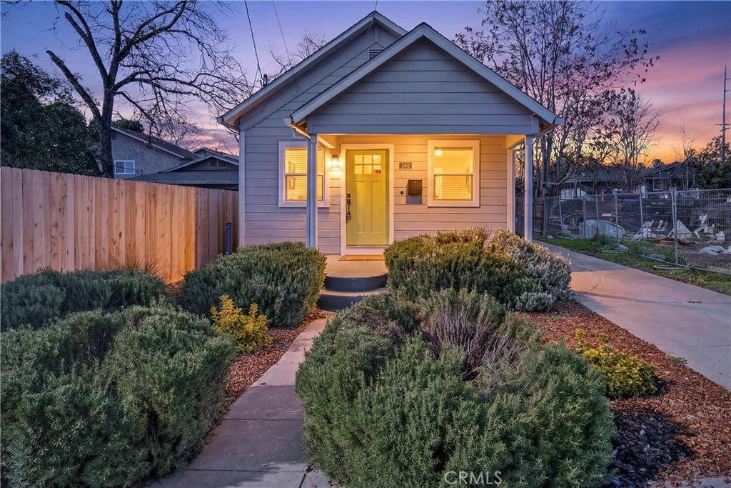 1128 W 5th