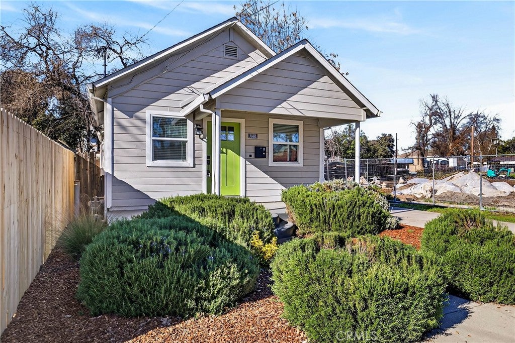1128 W 5th