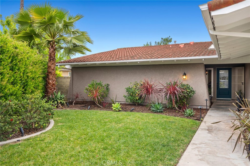 25552 Rhoda Drive