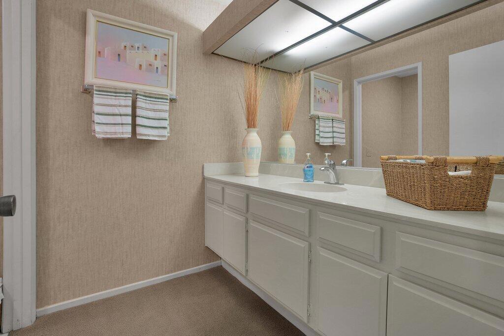 Sommerset So. Palm D - Residential