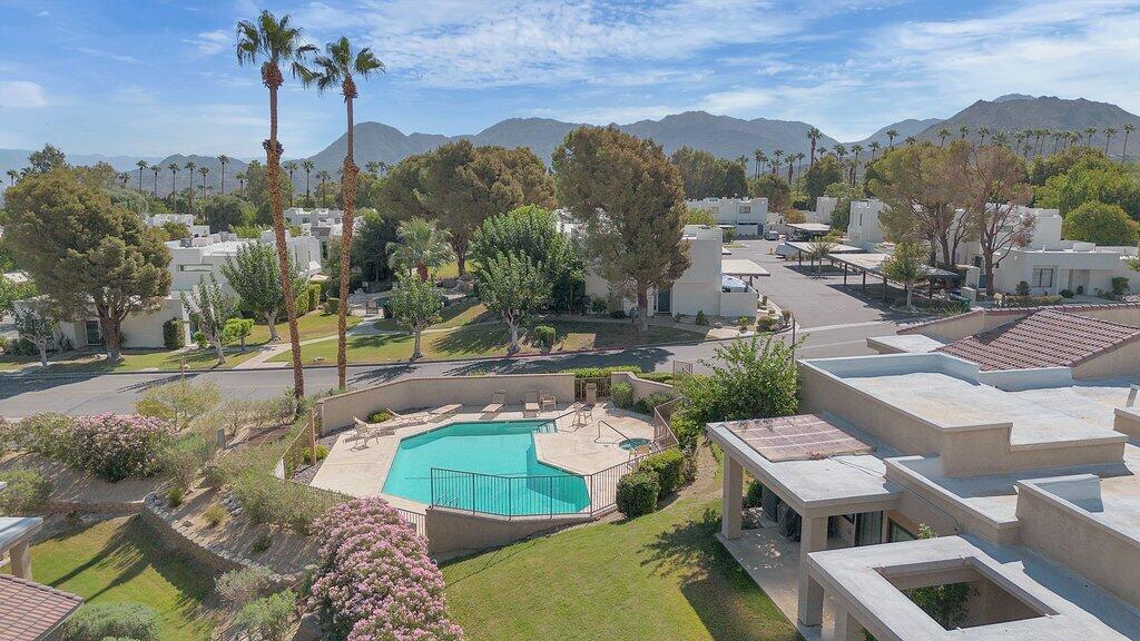 Sommerset So. Palm D - Residential