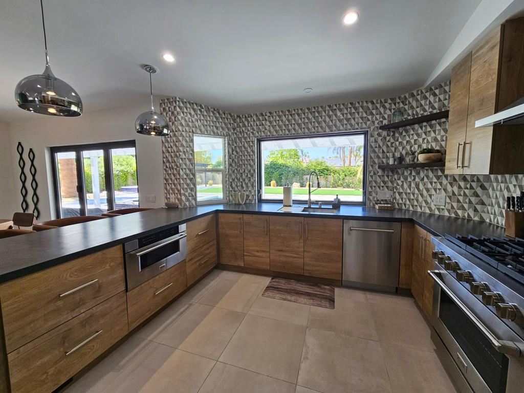 Rancho Mirage Cove - Residential Lease
