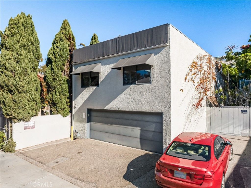 Photo of 385 2nd Street, Laguna Beach, CA 92651 (MLS # OC26025335)