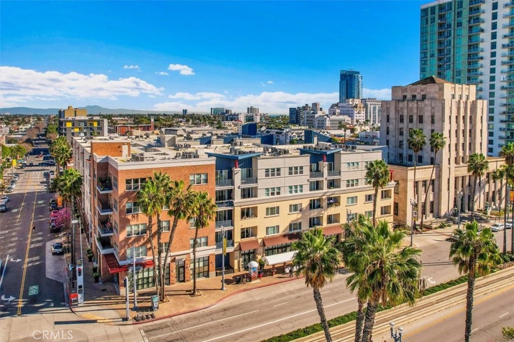 300 E 4th Street 103