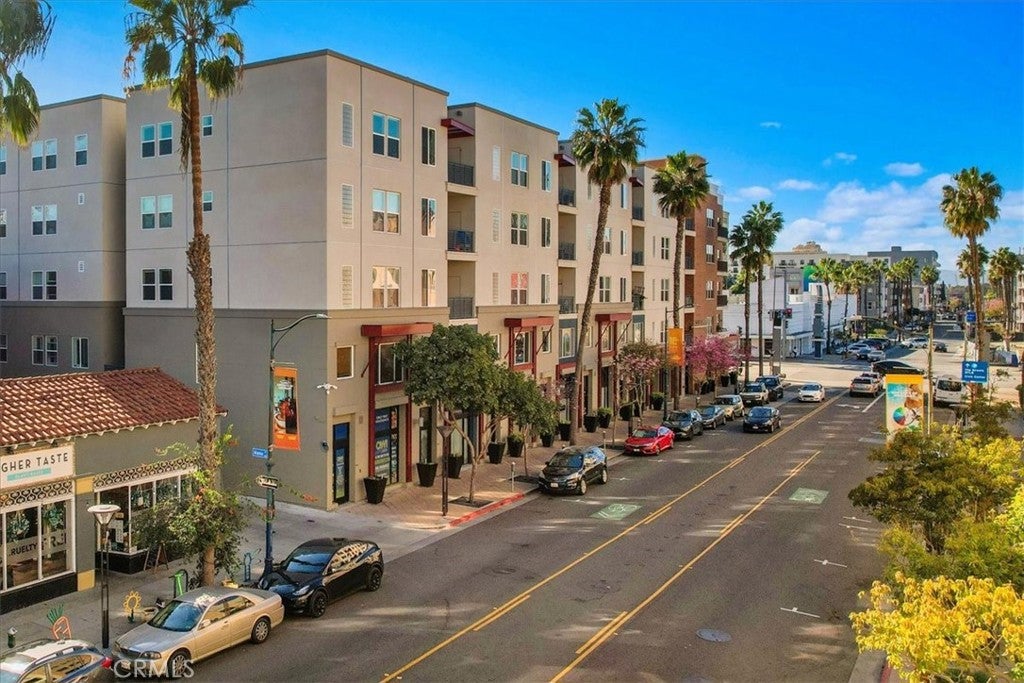 300 e 4th street 103