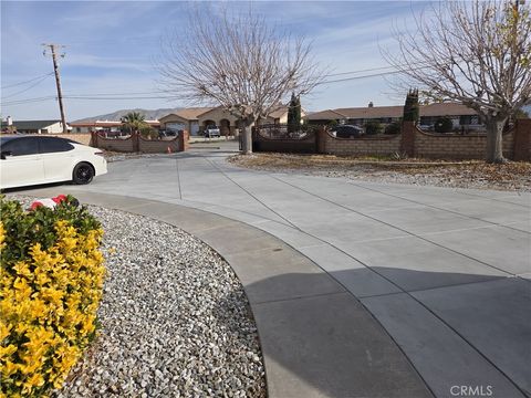 Photo of 17314 Aspen Street, Hesperia, CA 92345 (MLS # TR26020307)