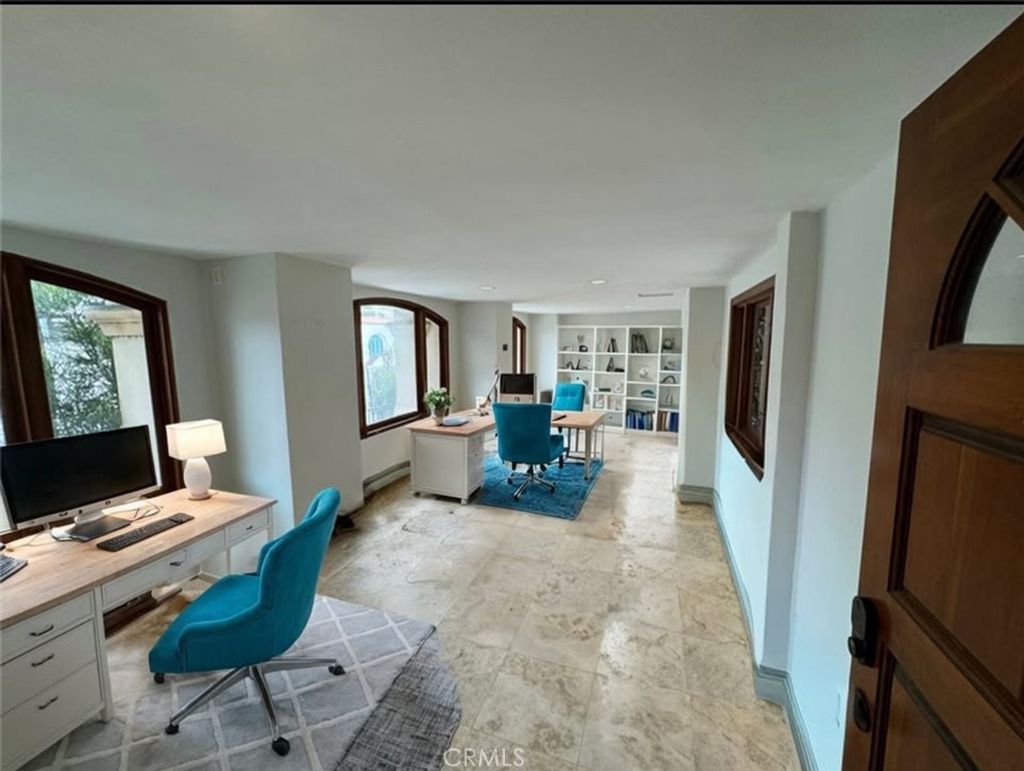 Photo of 2037 S Coast Hwy Hwy #17, Laguna Beach, CA 92651 (MLS # LG26063404)