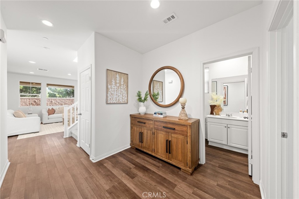 8757 Bay Laurel