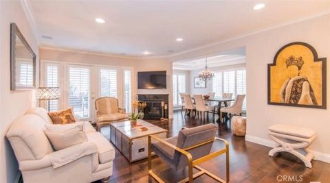 Photo of 11855 Goshen Avenue #101, Los Angeles, CA 90049 (MLS # SR26001833)