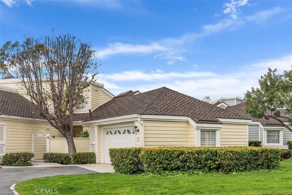 19 Rollins Place