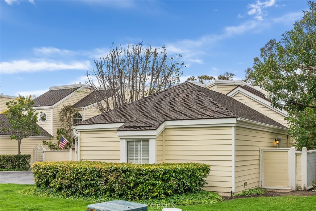 19 Rollins Place