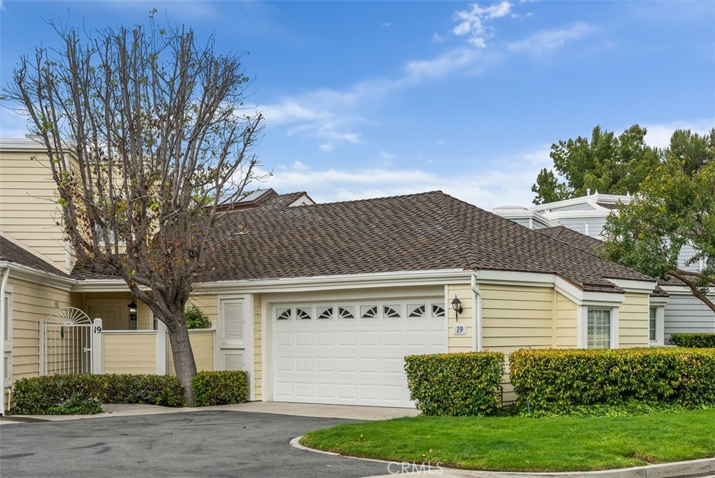19 Rollins Place