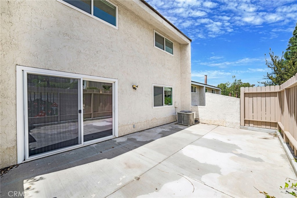 2225 Vista Del Sol