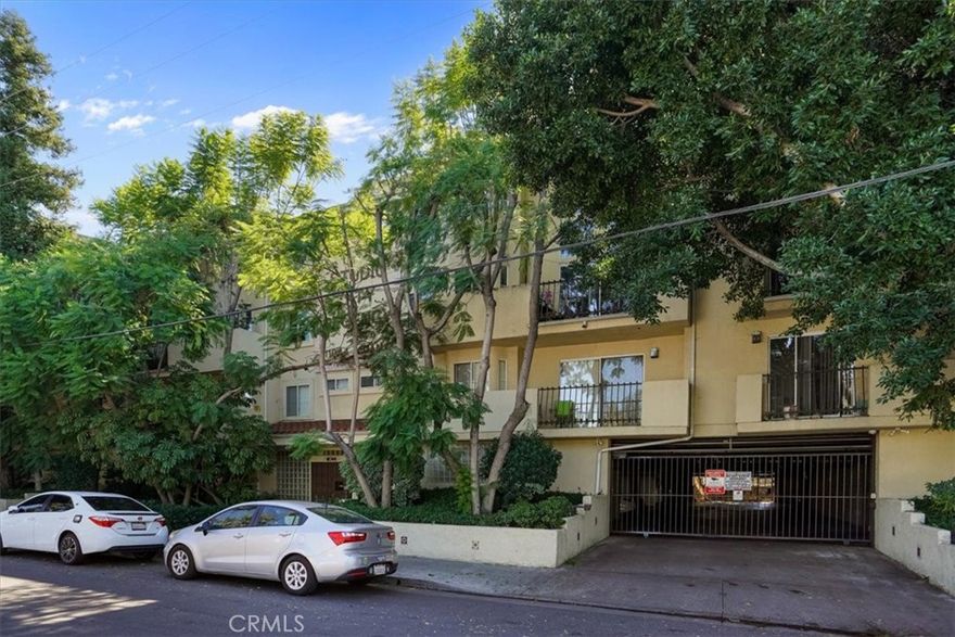 Welcome to this upgraded 2-bedroom, 2-bath condominium located in a desirable North Hollywood pocket adjacent to Studio City. The single-level layout offers 1,221 square feet of living space with wood flooring, recessed lighting, and a gas fireplace in the living room. The kitchen features quartz countertops, stainless-steel appliances, and a large double sink. Both bedrooms include ceiling fans and ample closet space, and the primary suite includes a private bathroom with a bathtub, separate shower, and a walk-in closet.

Community amenities include a pool, spa, small BBQ area, gym, sauna, and recreation room. The unit also offers in-unit laundry, fire sprinklers, plantation shutters, and two assigned tandem parking spaces in a secure garage. Located near Ventura Boulevard, Universal, shopping, dining, and major freeway access, this home combines convenience with comfort in one of the most accessible areas of the Valley.